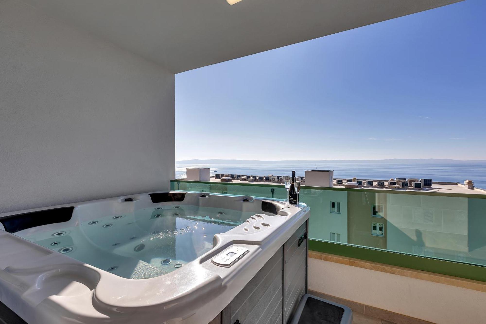 شقة Exclusive Penthouse Big Blue With Private Jacuzzi ماكارسكا المظهر الخارجي الصورة