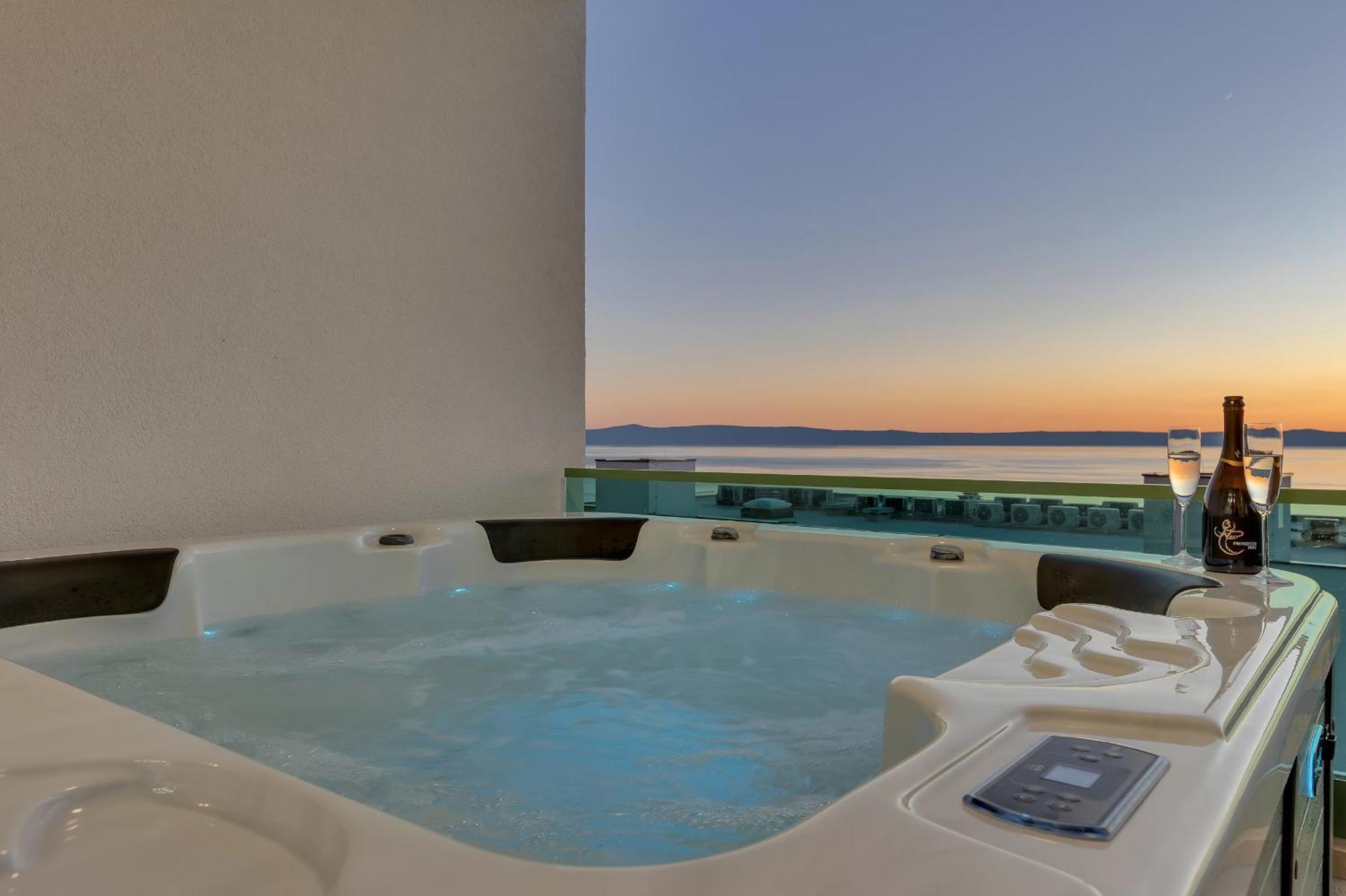 شقة Exclusive Penthouse Big Blue With Private Jacuzzi ماكارسكا المظهر الخارجي الصورة