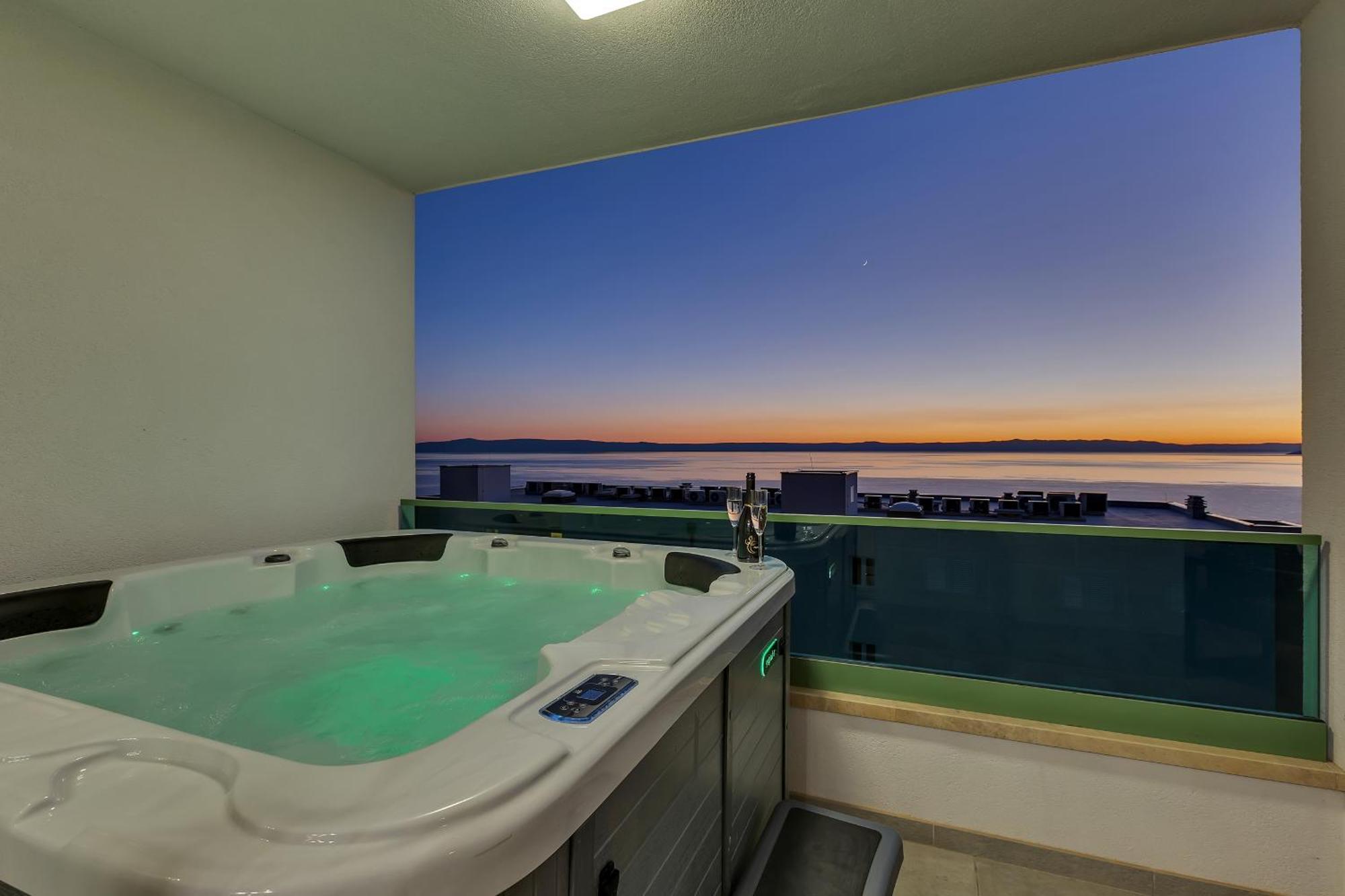 شقة Exclusive Penthouse Big Blue With Private Jacuzzi ماكارسكا المظهر الخارجي الصورة
