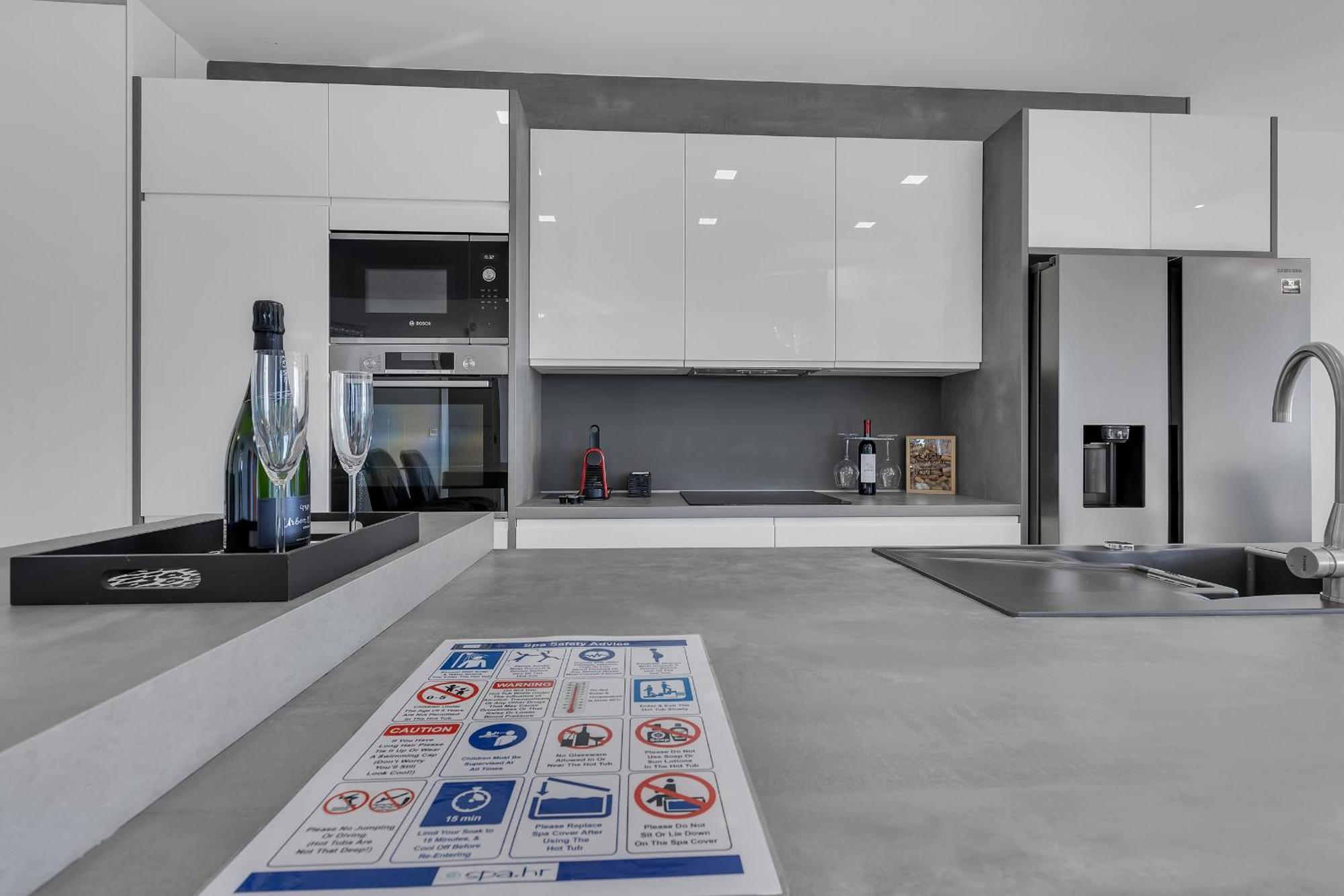 شقة Exclusive Penthouse Big Blue With Private Jacuzzi ماكارسكا المظهر الخارجي الصورة
