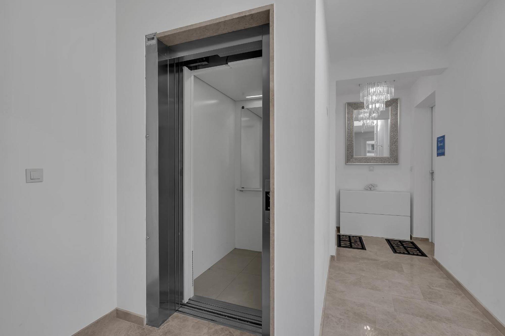 شقة Exclusive Penthouse Big Blue With Private Jacuzzi ماكارسكا المظهر الخارجي الصورة